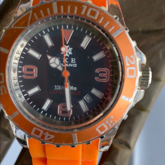 IKE Men’s Orange Watch. - Picture 5 of 8